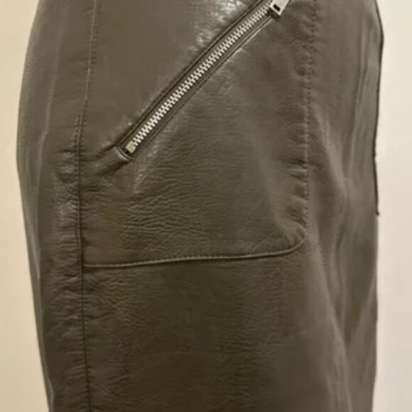 Zara Basic Olive Faux Leather Pencil Skirt - Picture 2 of 9
